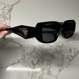 Designer Black Sunglasses